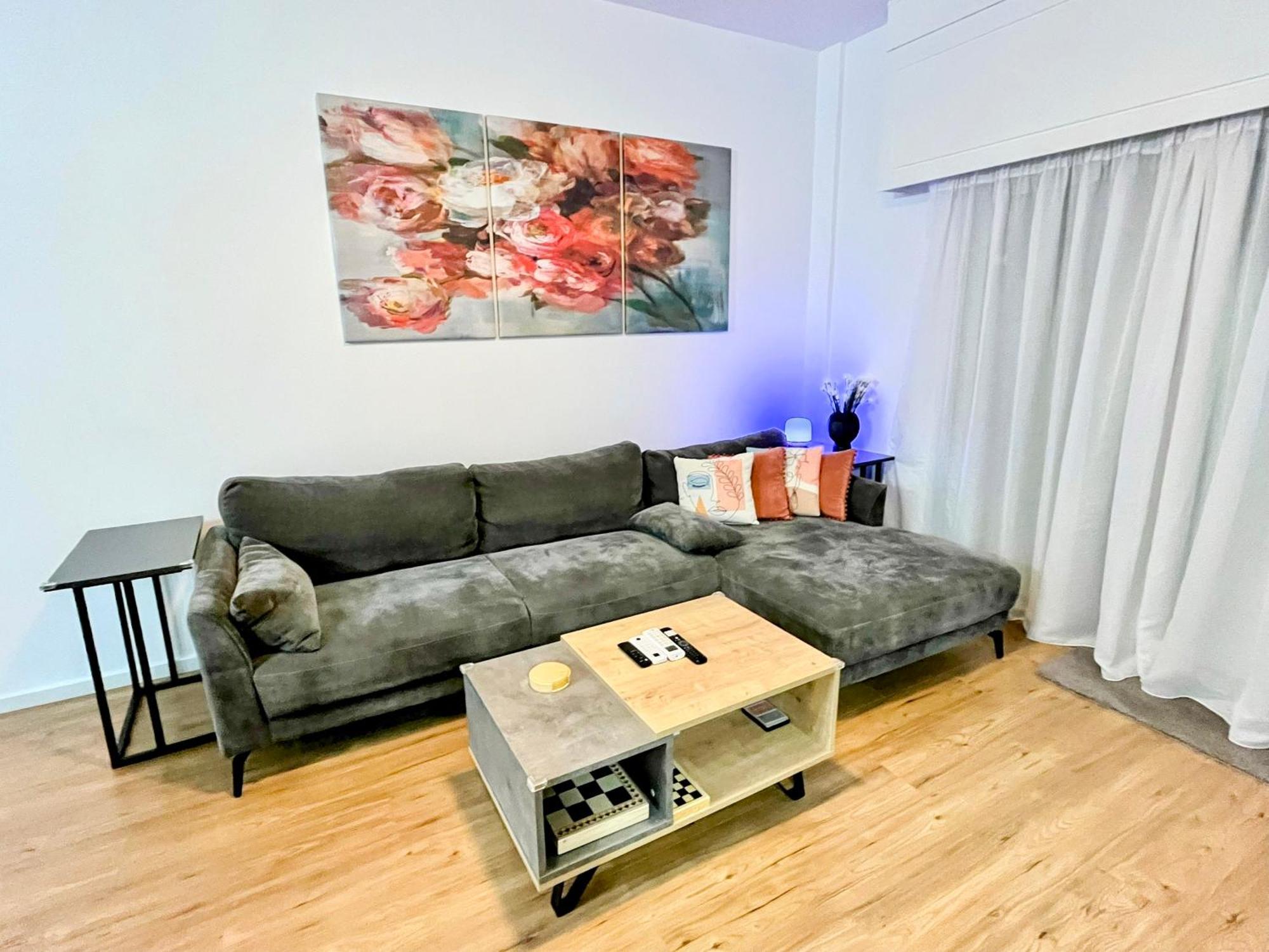 Modern Apartment Near Mckenzie Beach Larnaca Ngoại thất bức ảnh